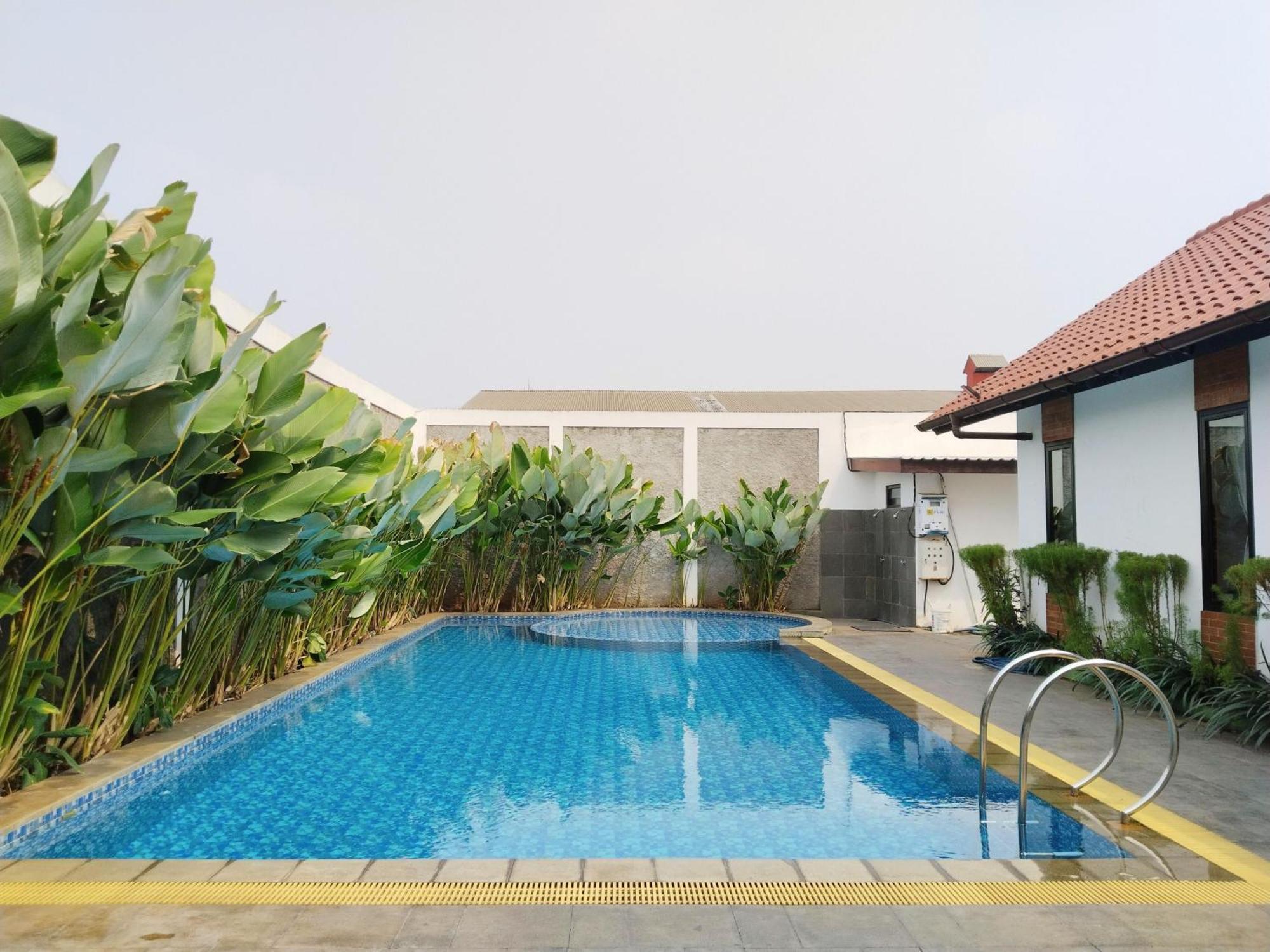 Hotel Dejati House Bekasi Exterior foto
